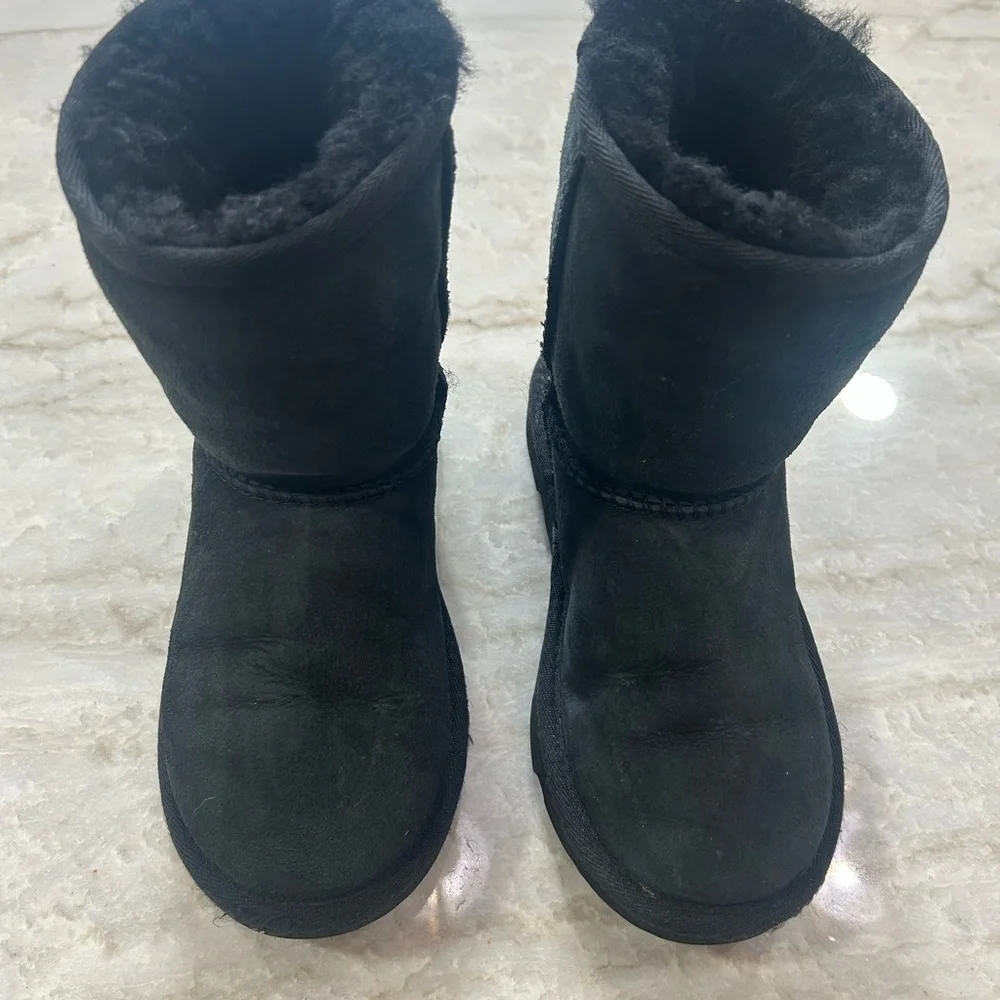 Ugg Boots Classic II Size 13 Black Girls Toddler 1017703K Warm Winter‎ Kids